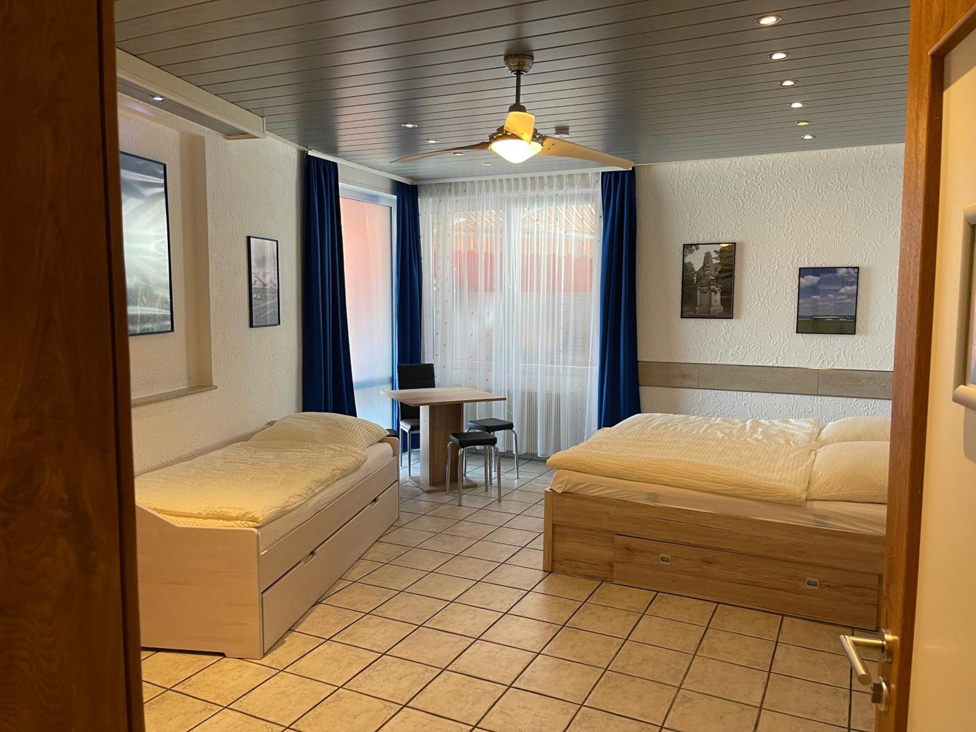 Hotel Sonne Sinsheim Exterior foto