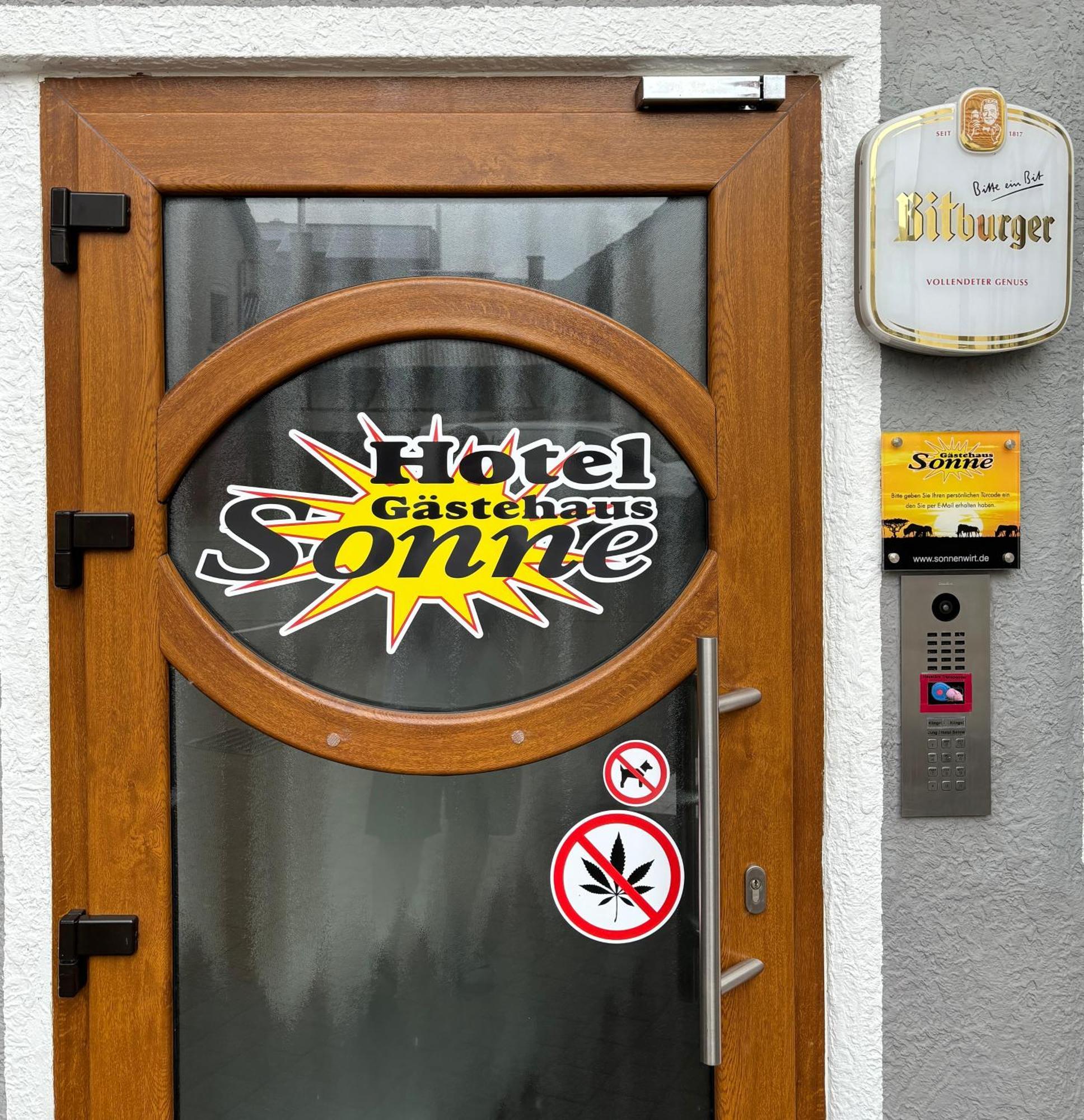 Hotel Sonne Sinsheim Exterior foto